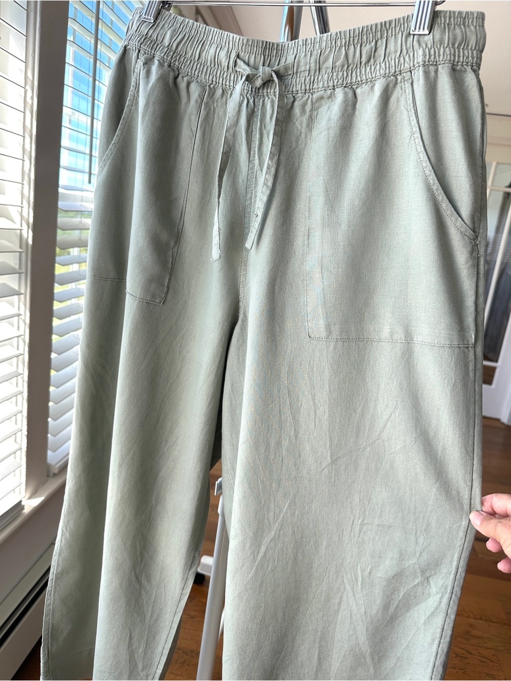 Cynthia Rowley Wide Leg Drawstring Pants in Sage Green, Linen Blend